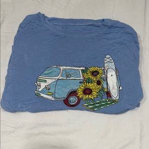 M flower bus t shirt